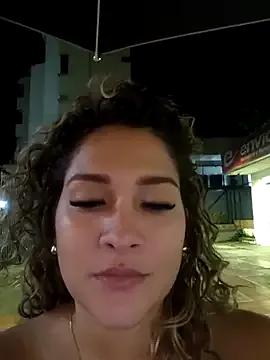 Sara_smiiith211 from StripChat