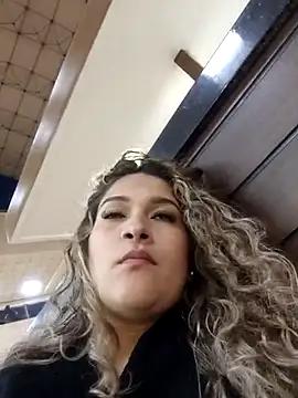 Sara_smiiith211 from StripChat