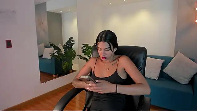 saracorraless on StripChat 