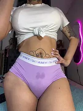 Girls: try live performances with matured performers, from dancing to quirks, in a variety of beautiful sex cams.