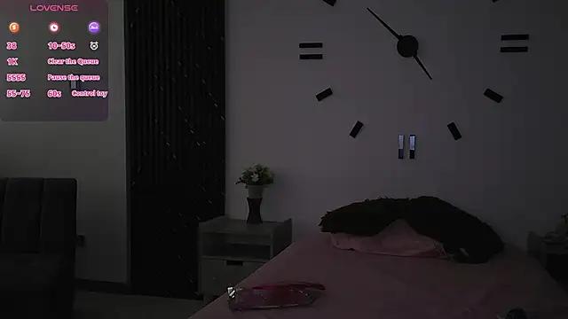 Girls: try live performances with matured performers, from dancing to quirks, in a variety of beautiful sex cams.