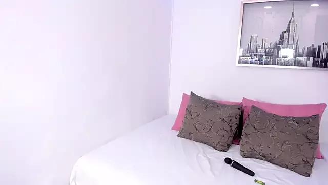 sarah_ashbourne from StripChat