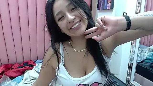 Sarah_Hornny from StripChat