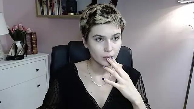 sarah_perfect from StripChat