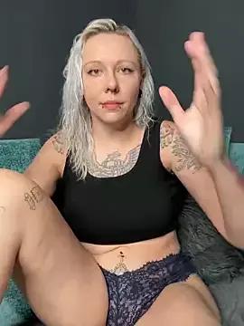 sarah_sky_official from StripChat