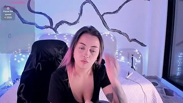 Girls: try live performances with matured performers, from dancing to quirks, in a variety of beautiful sex cams.