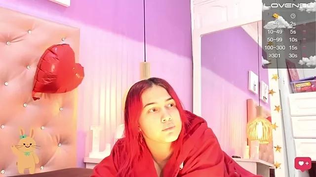 sarahsmiitth from StripChat