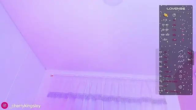 Sarahsmiitth webcams show profile image 