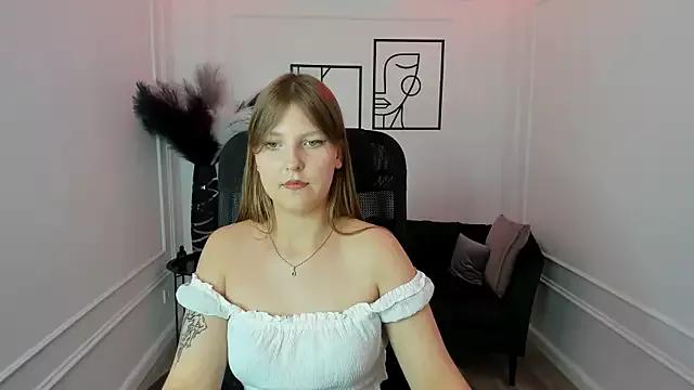 SaraMayki webcams show profile image 