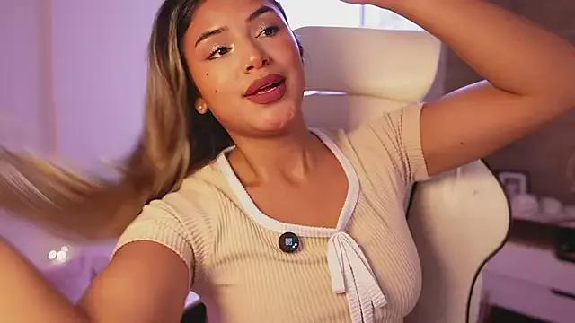 Girls: try live performances with matured performers, from dancing to quirks, in a variety of beautiful sex cams.