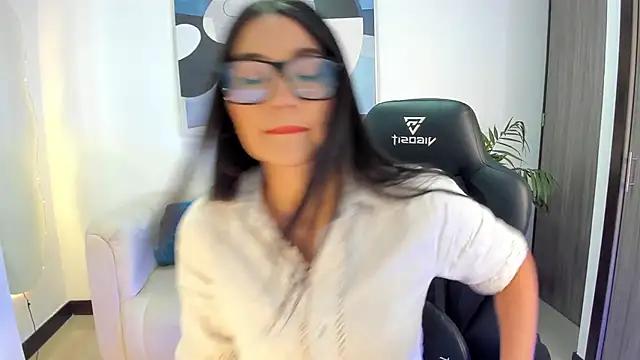 SaraParker_ from StripChat