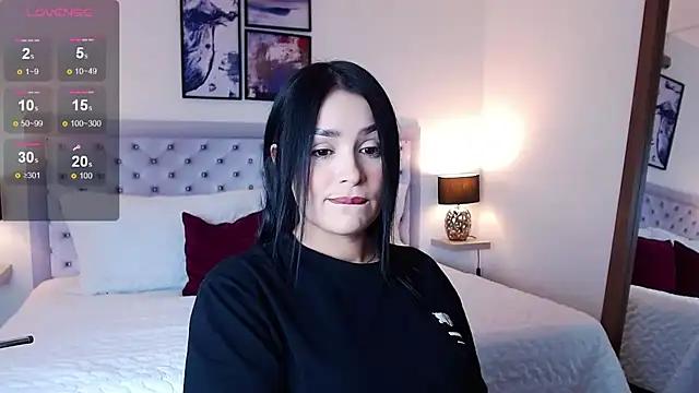 sarascottt from StripChat