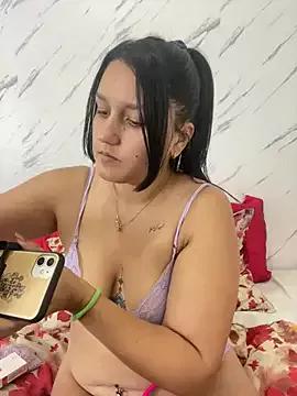 saray_gomez22 from StripChat