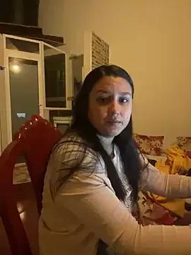 saray_gomez22 from StripChat