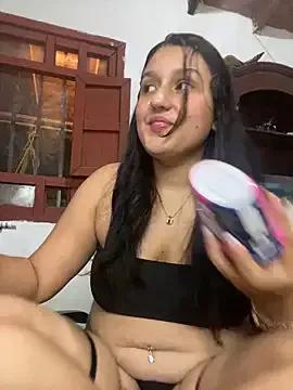 saray_gomez22 from StripChat