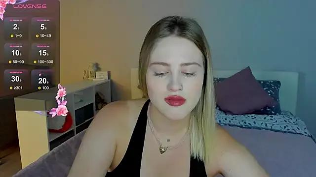 Sassy_Talkin_ from StripChat