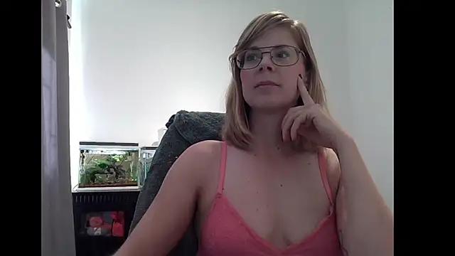 SavannaGirly from StripChat