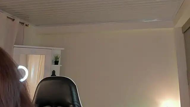 SavannahWildee from StripChat