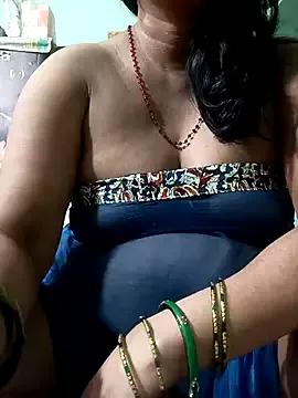 Savita_bhabhii from StripChat is Freechat