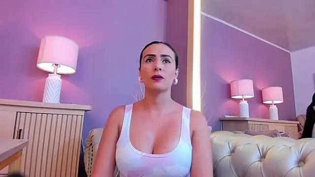 Girls: try live performances with matured performers, from dancing to quirks, in a variety of beautiful sex cams.