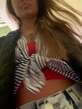 Selena_Passion from StripChat