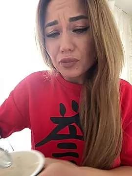 Selena_Passion from StripChat