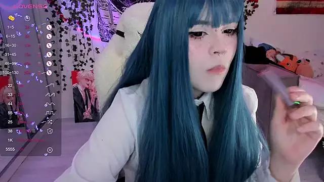 SelenaCute from StripChat