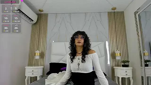 selenareyes from StripChat is Freechat
