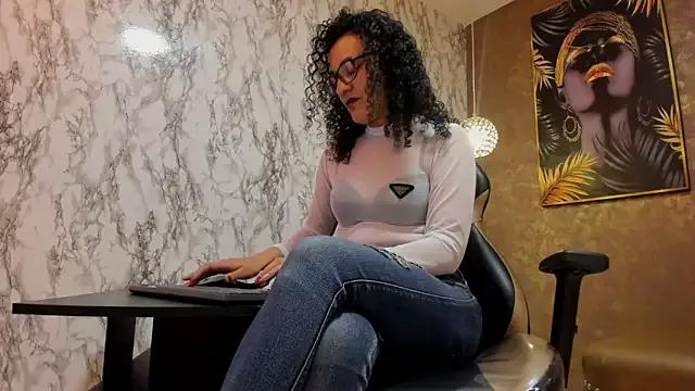 Selenecollins from StripChat