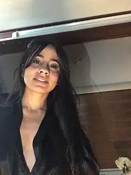SelinaCatt_ from StripChat is Freechat