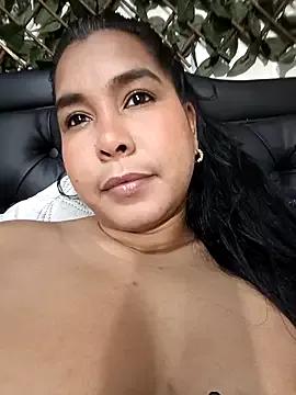 sensual-laura from StripChat