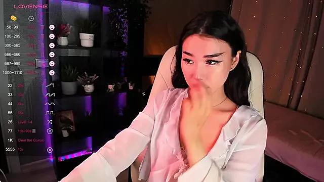 sensualily from StripChat