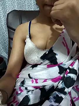 Sexy-ashi from StripChat is Freechat