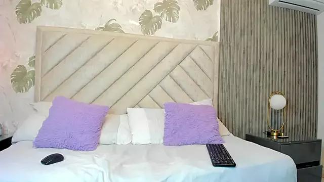 Sexy-Astrid from StripChat is Freechat