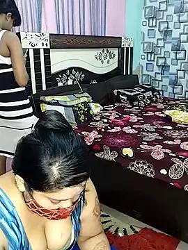 Sexy_anaamika from StripChat is Freechat