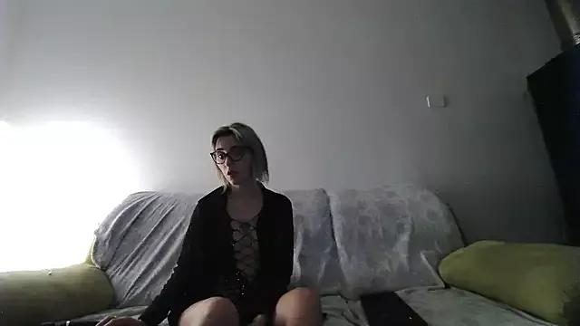 sexy_blondie92 from StripChat is Freechat