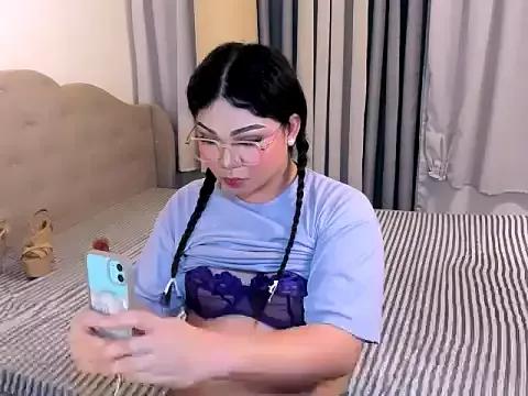 SexyChubbyTrans4you from StripChat is Freechat