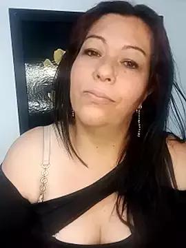 Photos of SexyMomy_ from StripChat is Freechat