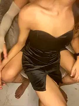Sexyunzu_live from StripChat is Freechat