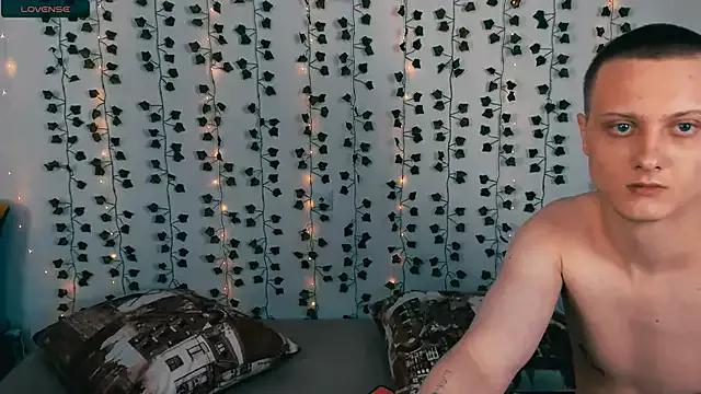 shaameless from StripChat