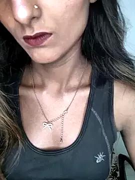 shanayakhannnna from StripChat is Freechat