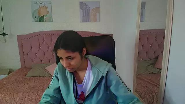 shaneelle from StripChat is Freechat
