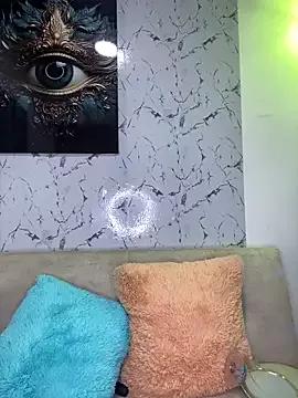 Shantal_Lovee webcams show profile image 