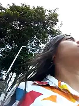 SharonDustLove from StripChat is Freechat