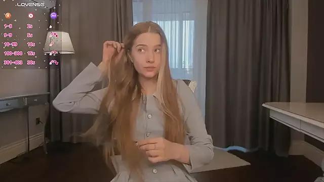 SheenaDrye from StripChat