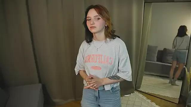 SheenaGoode from StripChat is Freechat