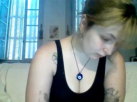Sheryl_brs from StripChat is Freechat
