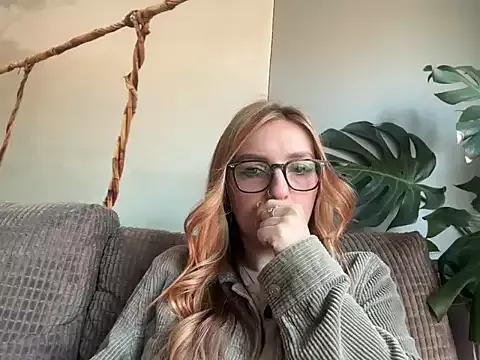 Photos of short_sweetpea from StripChat is Freechat