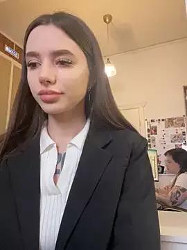 shuggybaby from StripChat is Freechat