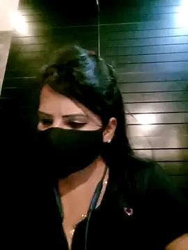 simmi_love from StripChat